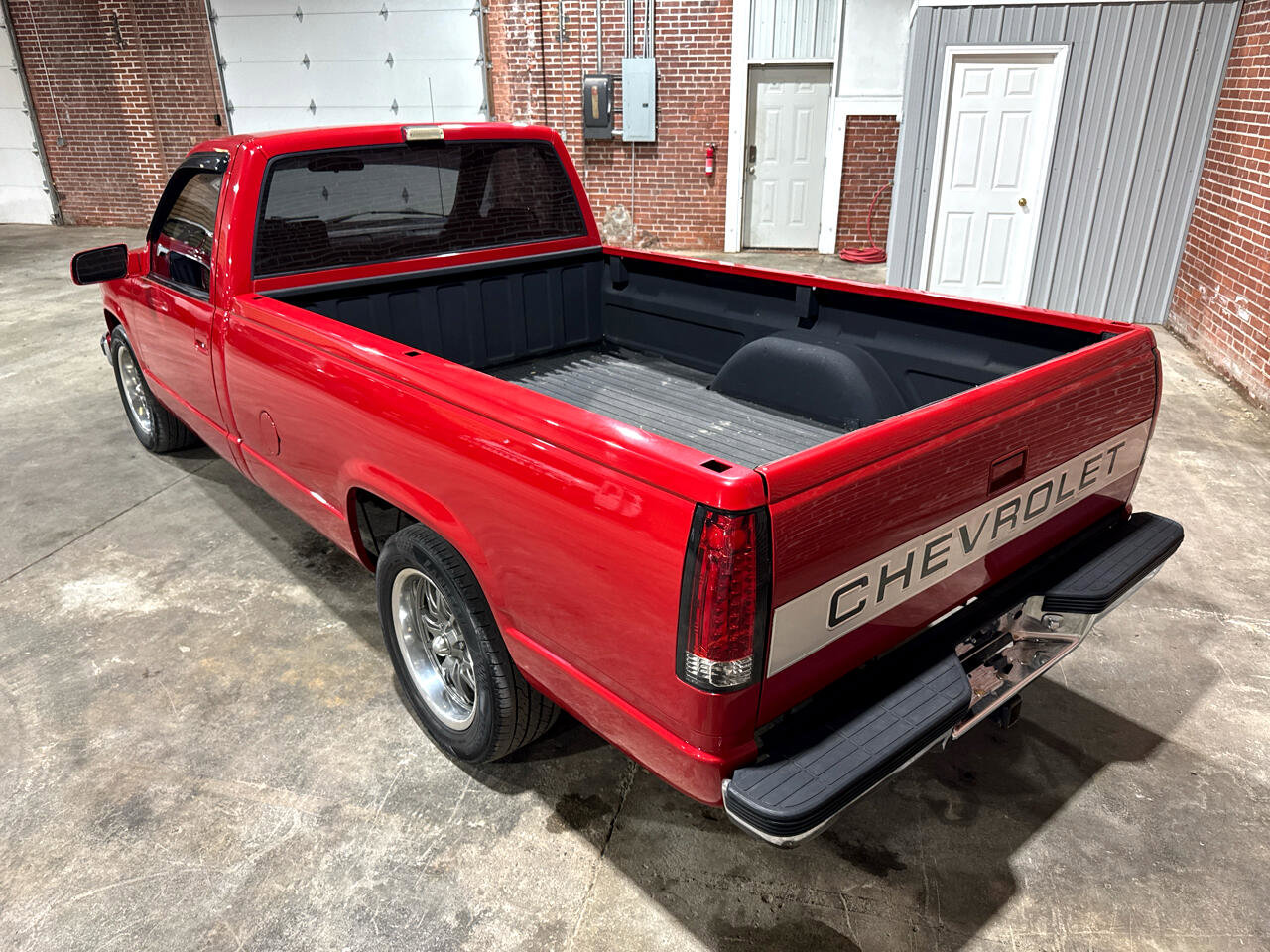Used 1989 Chevrolet Silverado 1500 2WD Regular Cab image 15