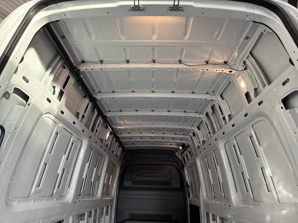 Used 2025 Mercedes-Benz Sprinter 3500 image 20