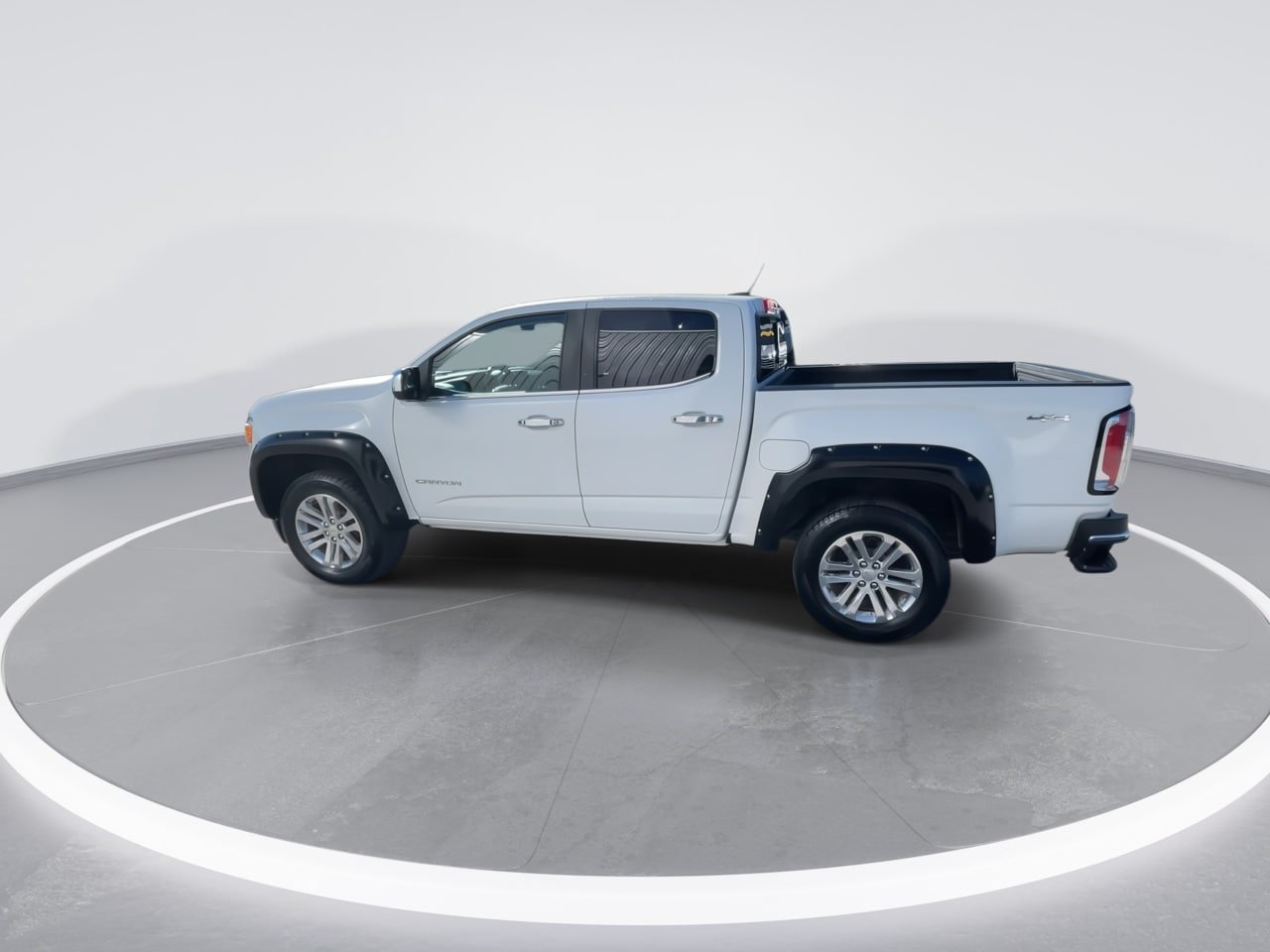 Used 2018 GMC Canyon SLT w/ Driver Alert Package AWD/4WD image 11