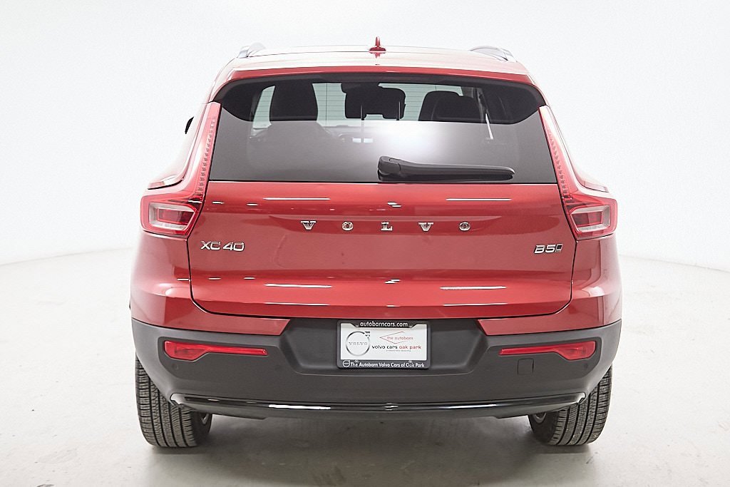 Certified 2023 Volvo XC40 B5 Plus w/ Driver Assist Package image 8
