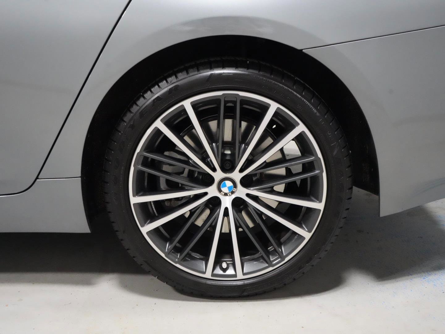 Certified 2023 BMW 540i xDrive w/ Premium Package image 22