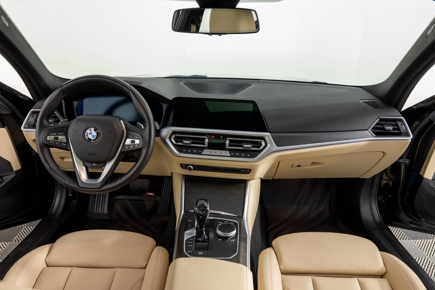 Used 2020 BMW 330i xDrive Sedan w/ Driving Assistance Package AWD/4WD image 36