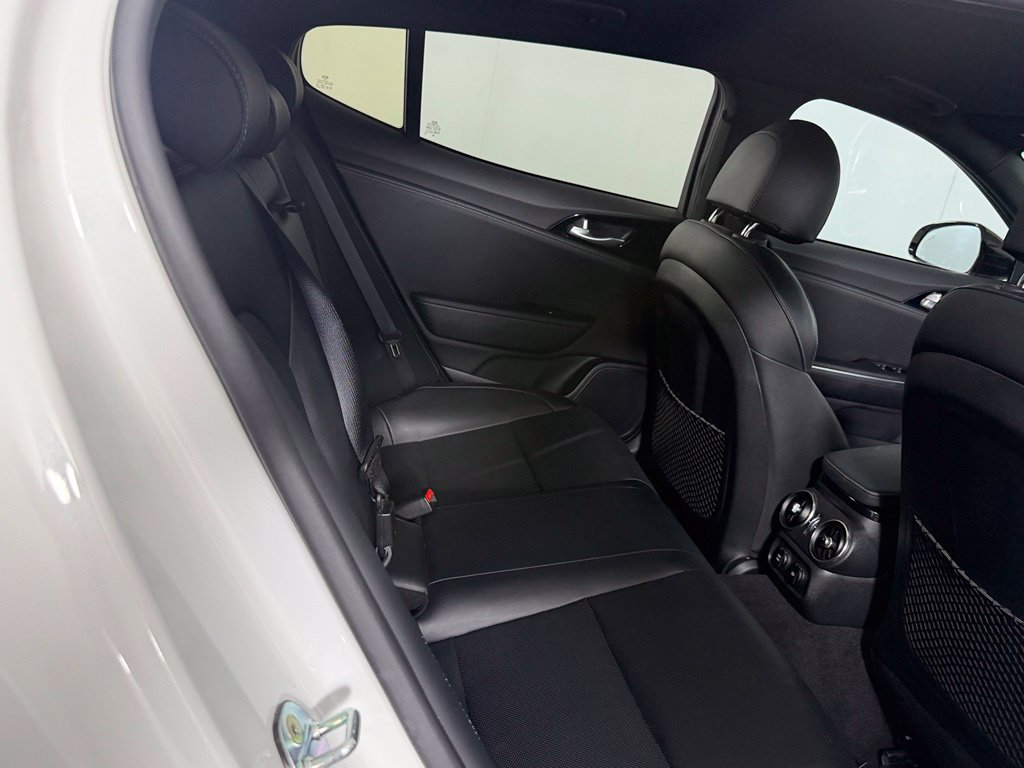 Used 2022 Kia Stinger GT-Line RWD image 22