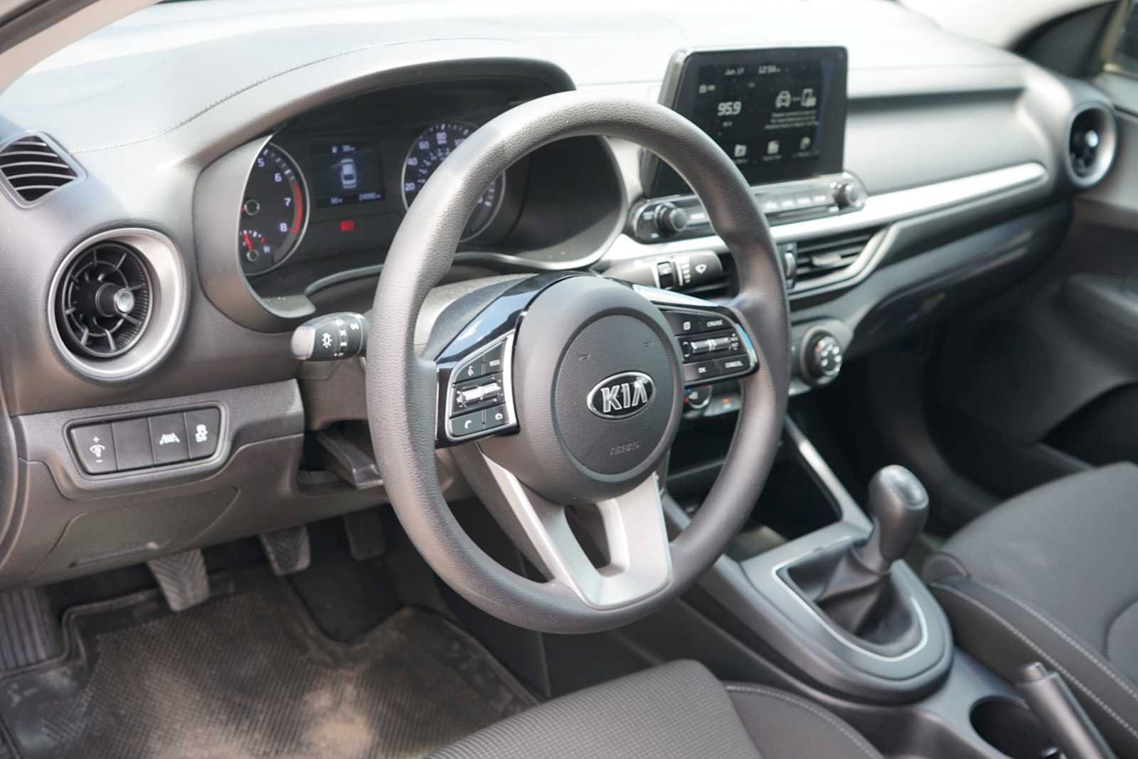 Certified 2021 Kia Forte Sedan FWD image 8