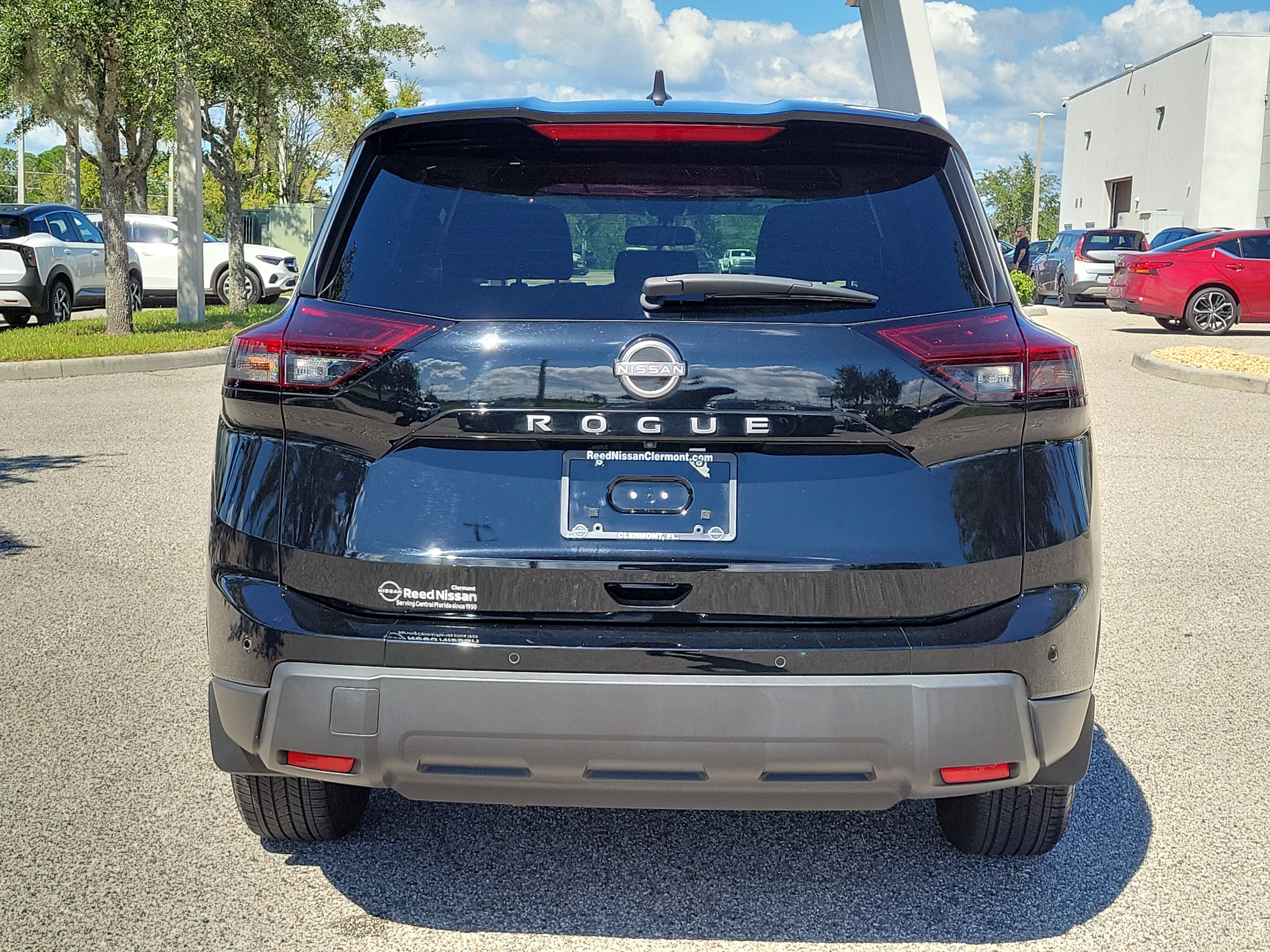 Certified 2024 Nissan Rogue S FWD image 7