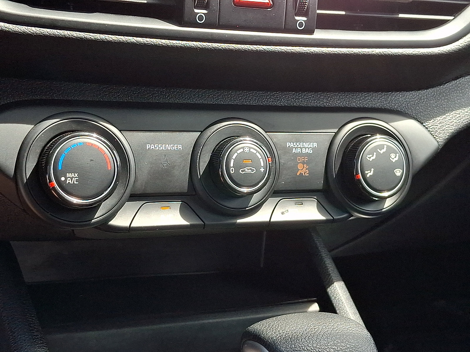 Used 2024 Kia Forte LXS FWD image 15