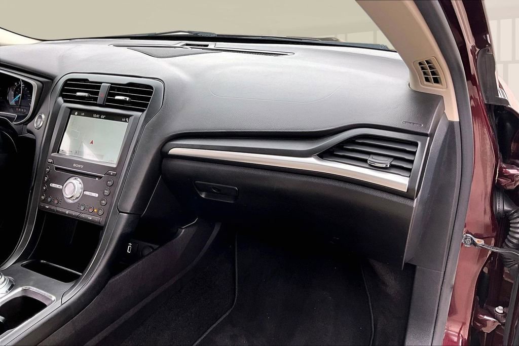 Used 2017 Ford Fusion Energi Titanium image 25