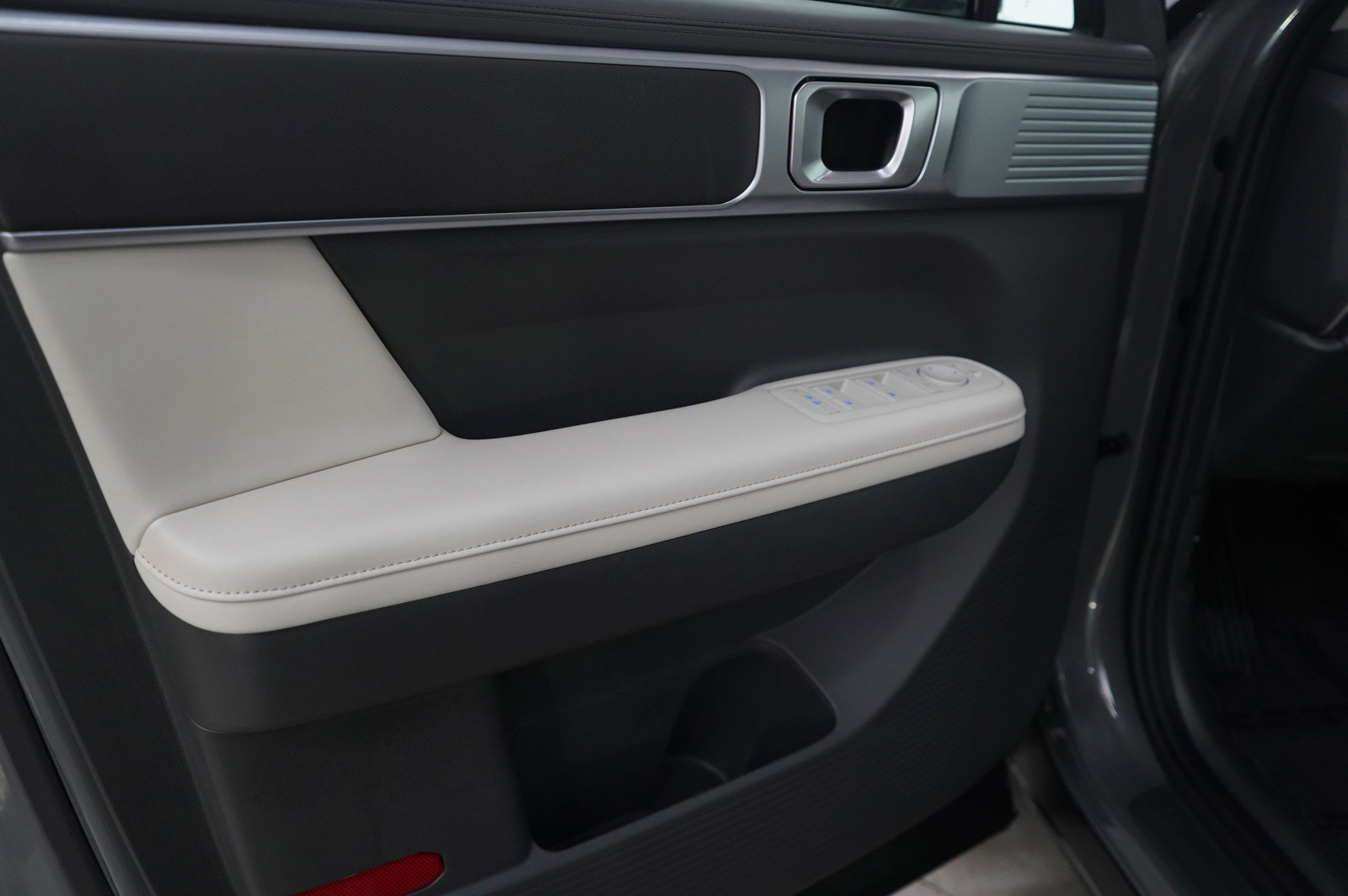 Used 2025 Hyundai Santa Fe SEL image 23