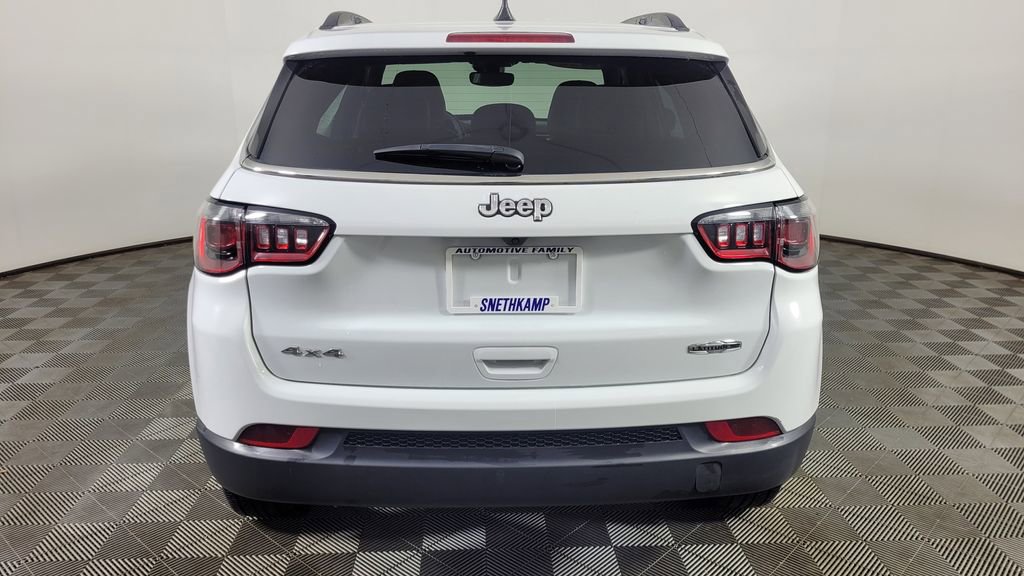 Used 2024 Jeep Compass Latitude image 7