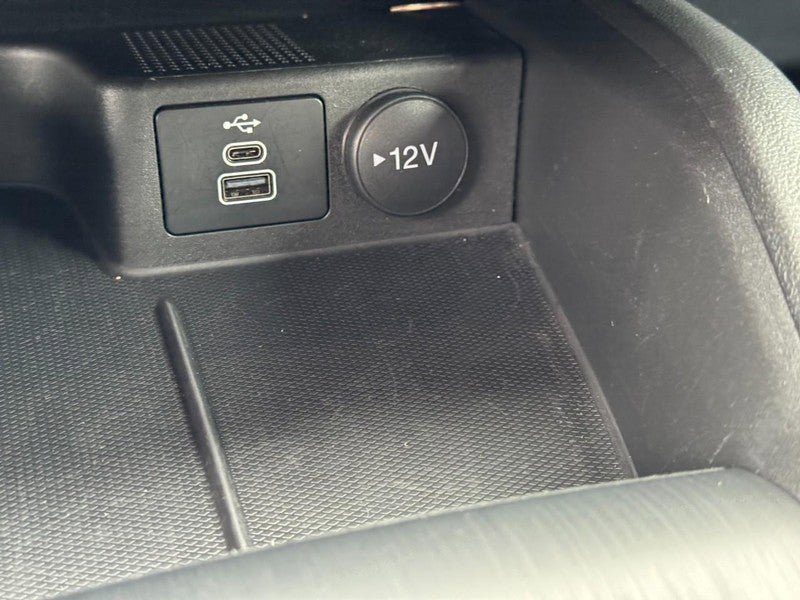Used 2025 Ford Escape ST-Line FWD image 22