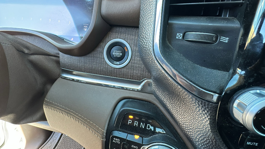 Used 2024 RAM 1500 Limited image 17