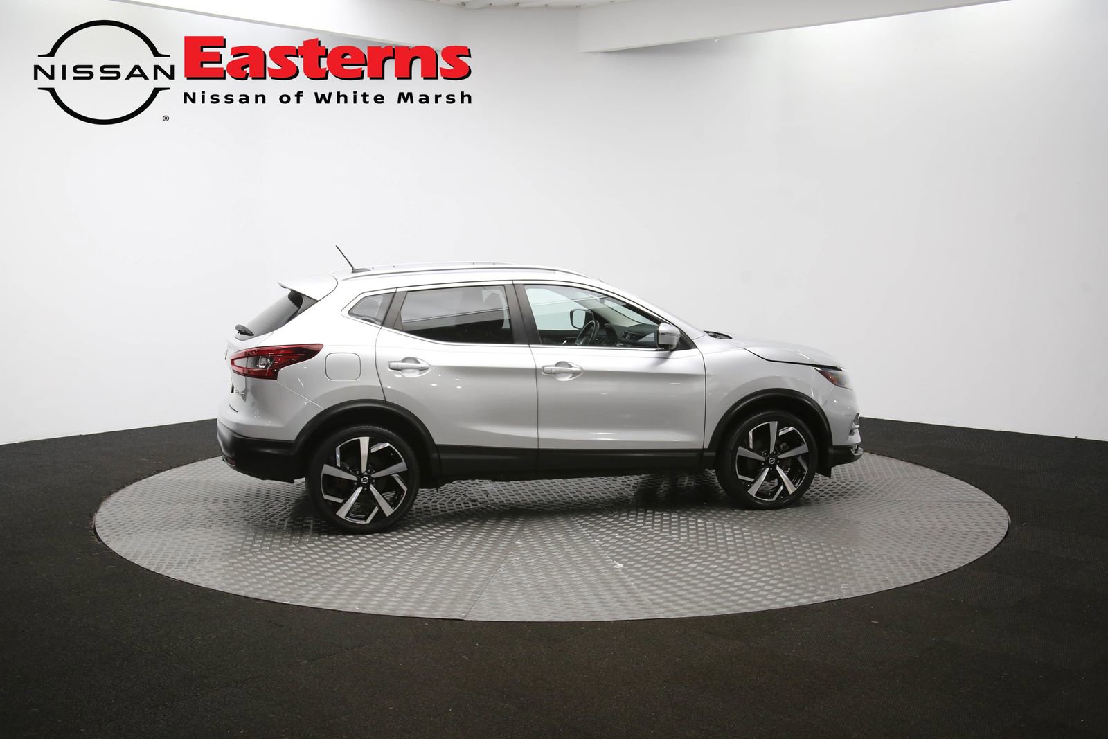 Used 2022 Nissan Rogue Sport SL w/ Premium Package image 43