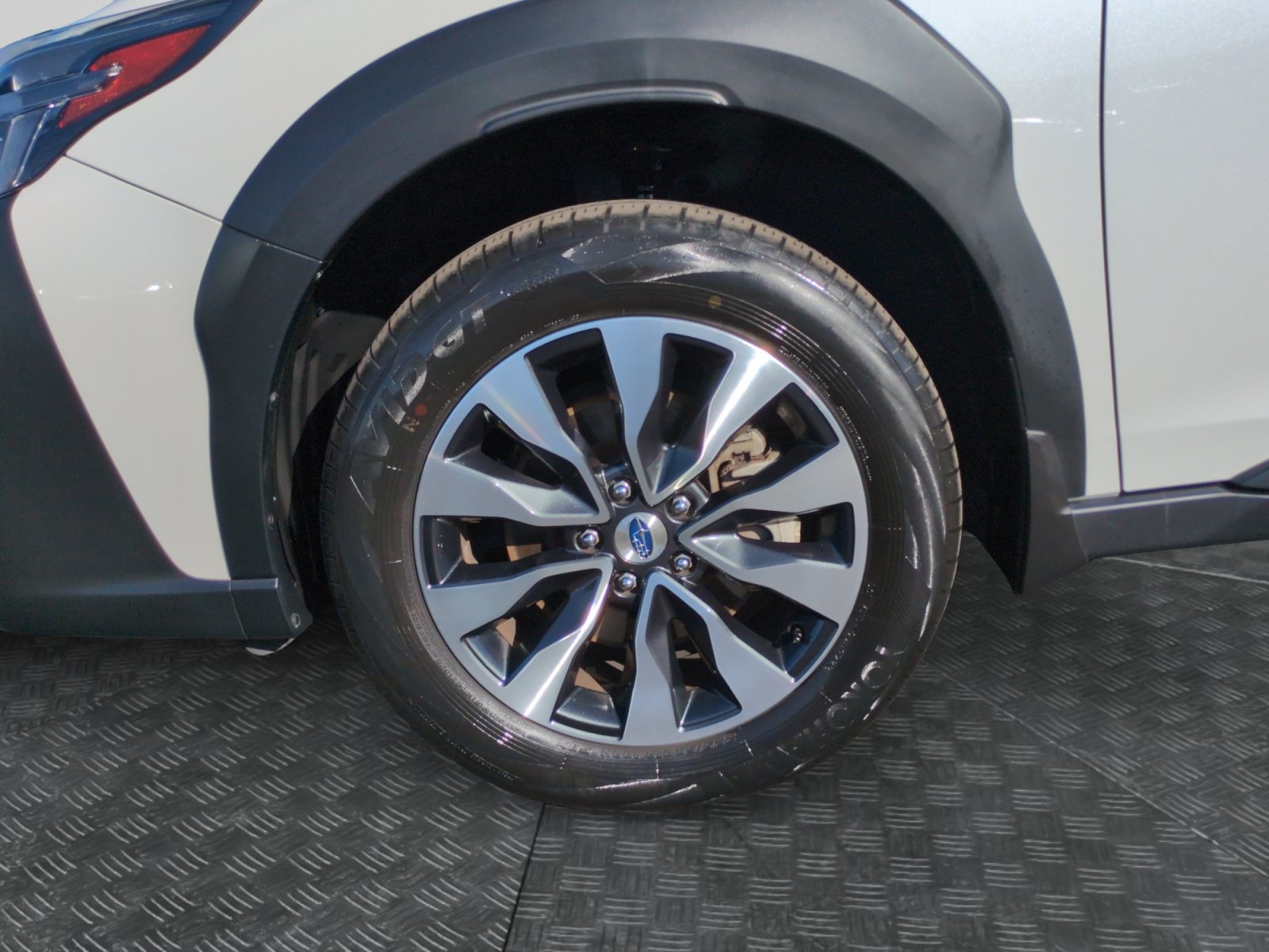 Used 2024 Subaru Outback Touring XT AWD/4WD image 9