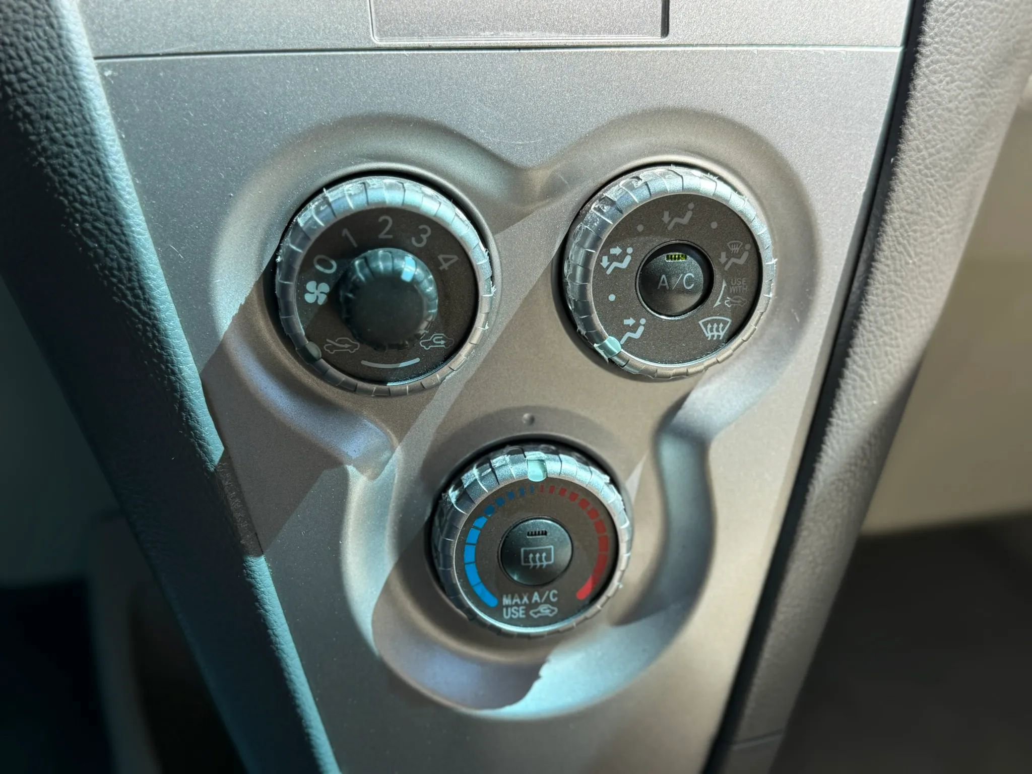 Used 2011 Toyota Yaris Sedan w/ PWR Pkg w/Steel Wheels image 26