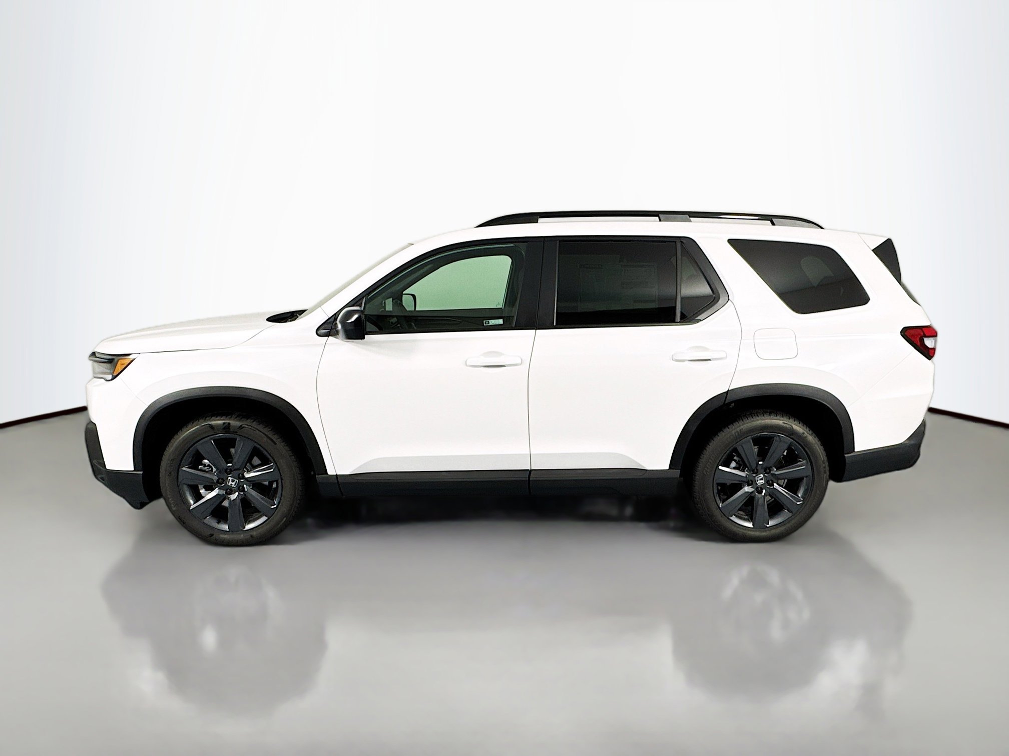 New 2026 Honda Pilot Sport image 8