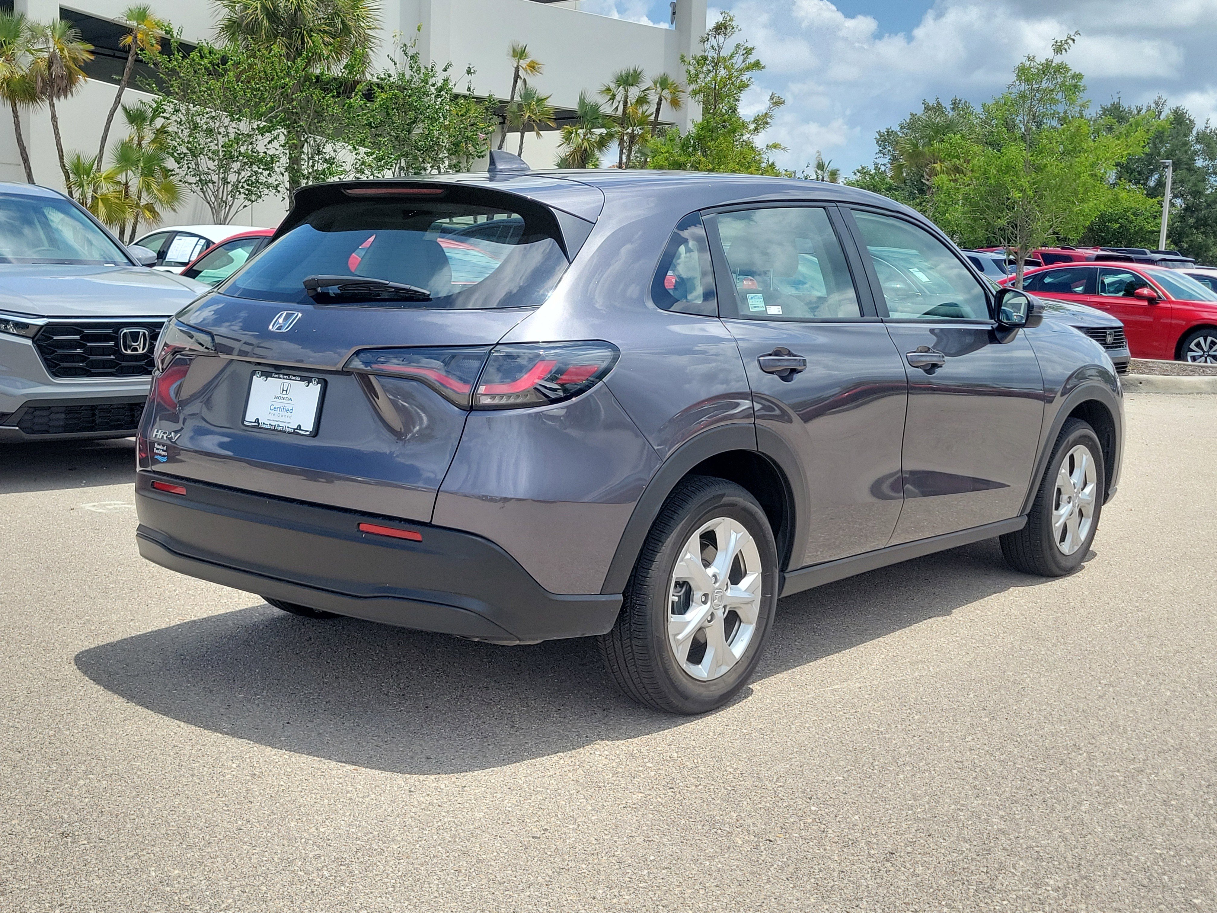 Used 2023 Honda HR-V LX image 4