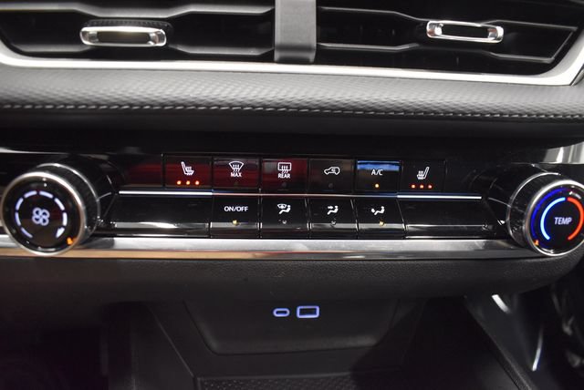 Used 2025 Chevrolet Equinox LT AWD/4WD image 28