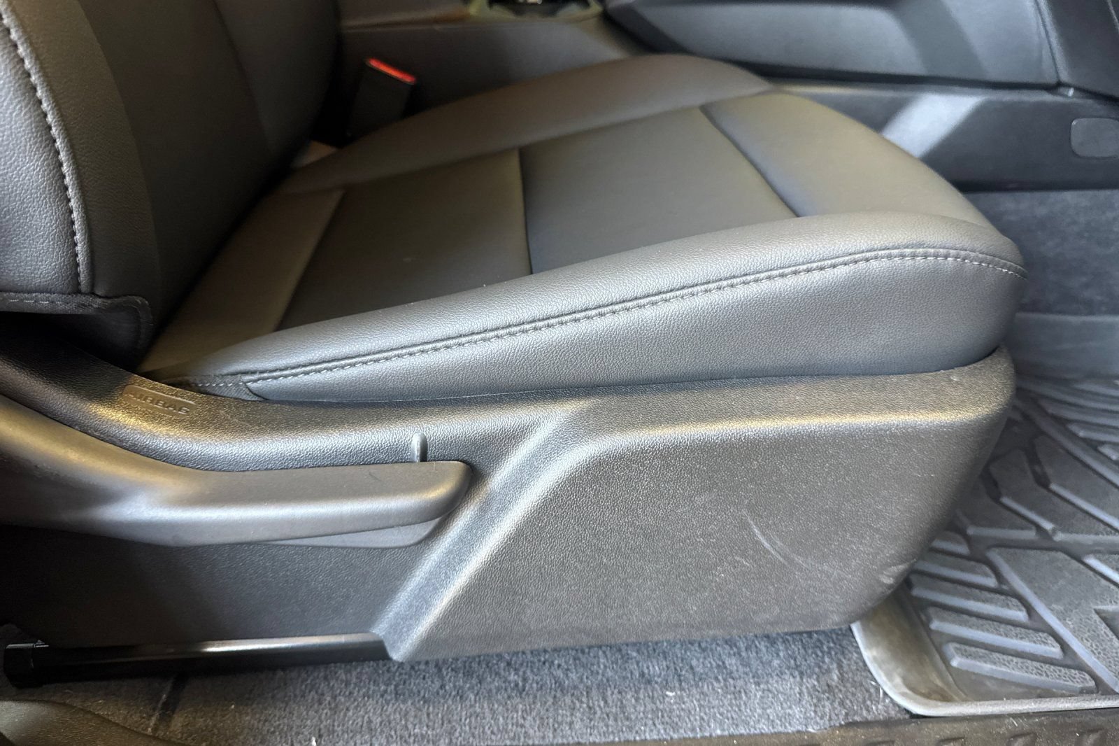 Used 2026 Chevrolet Colorado Trail Boss AWD/4WD image 23