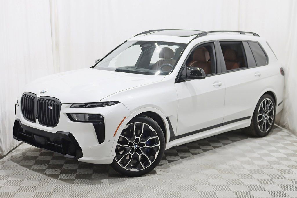 Used 2024 BMW X7 M60i w/ Executive Package image 7