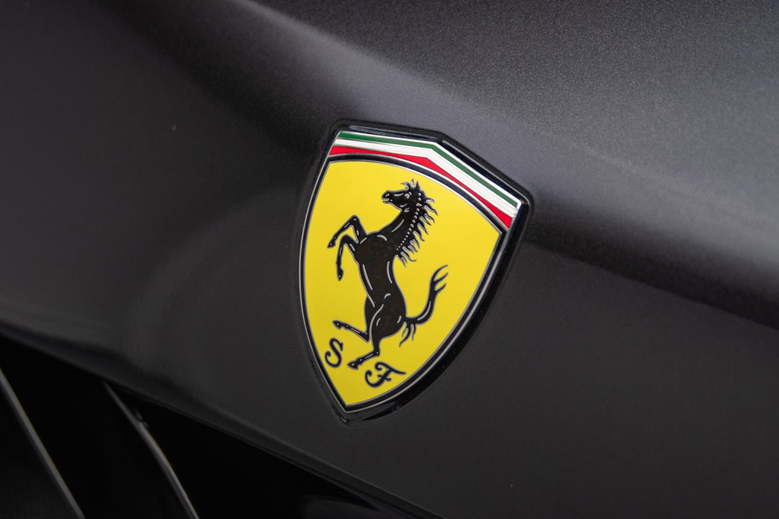 Used 2018 Ferrari GTC4Lusso AWD/4WD image 39