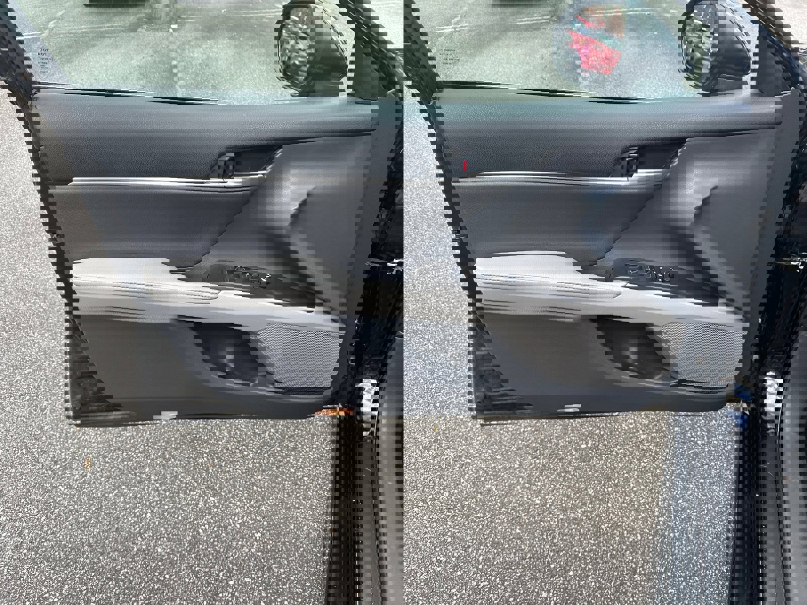 Used 2023 Toyota Camry XSE image 10