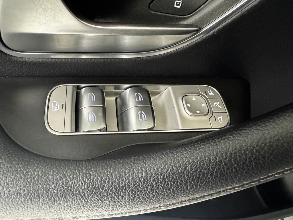 Used 2022 Mercedes-Benz GLE 350 4MATIC image 29