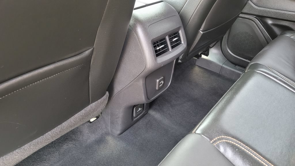 Used 2021 GMC Terrain SLT AWD/4WD image 26