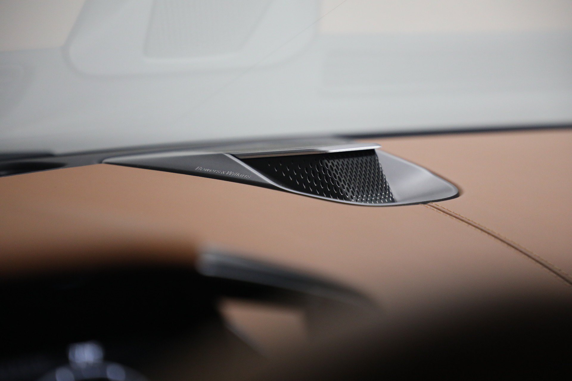 New 2026 Aston Martin Vanquish RWD image 27
