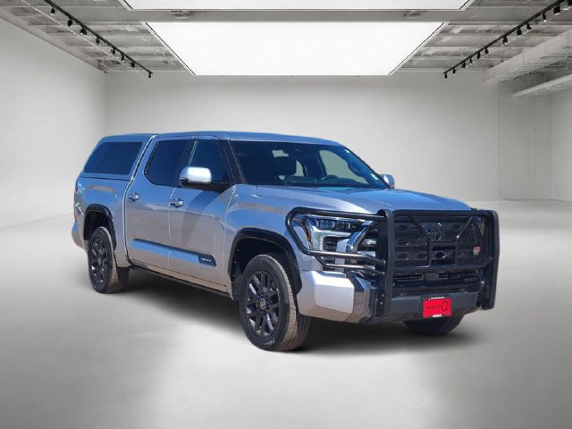 Used 2024 Toyota Tundra Platinum AWD/4WD image 7