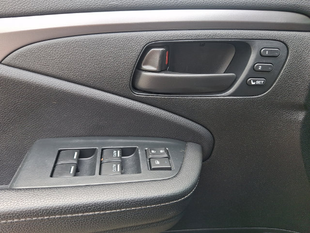 Used 2023 Honda Passport EX-L image 13