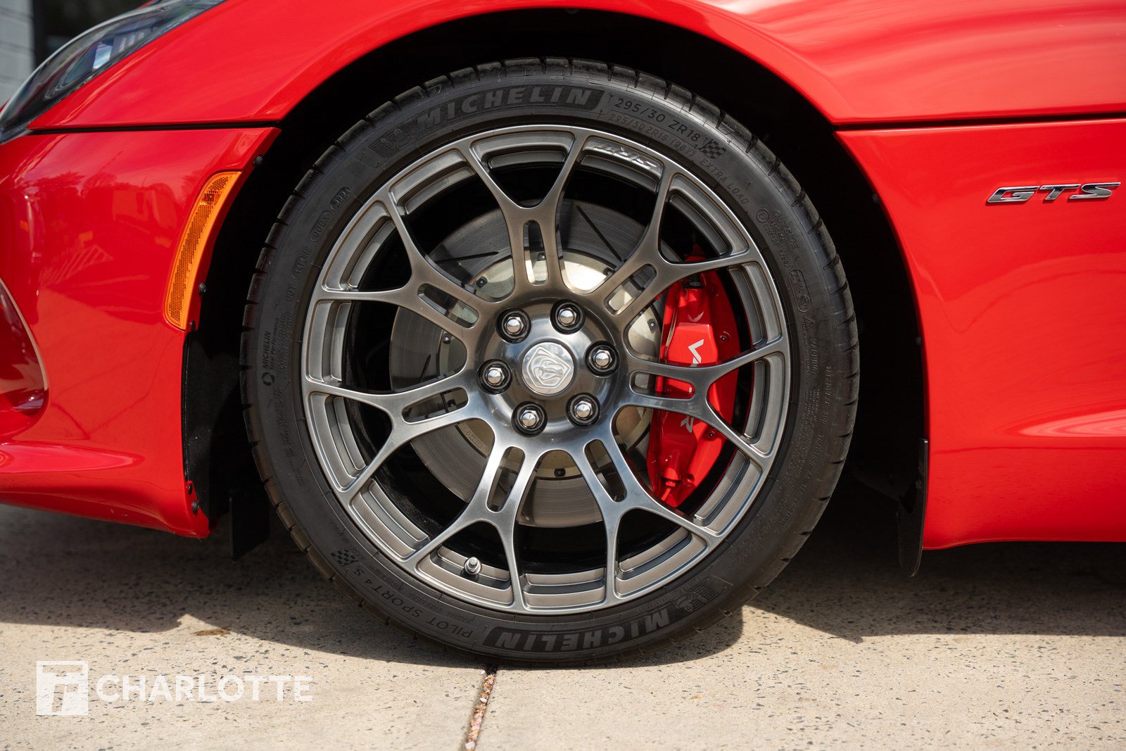 Used 2013 SRT Viper GTS w/ GTS Laguna Interior Pkg image 13