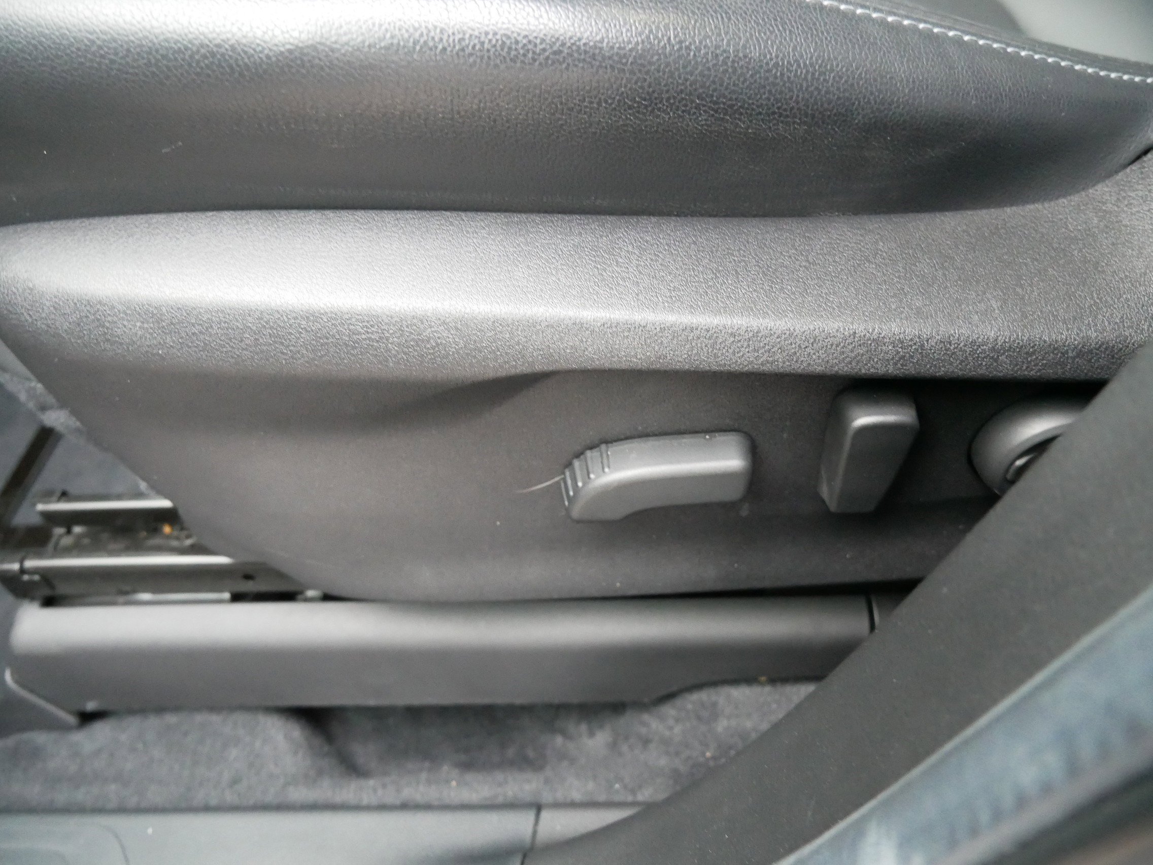 Used 2024 Subaru Ascent Touring image 19