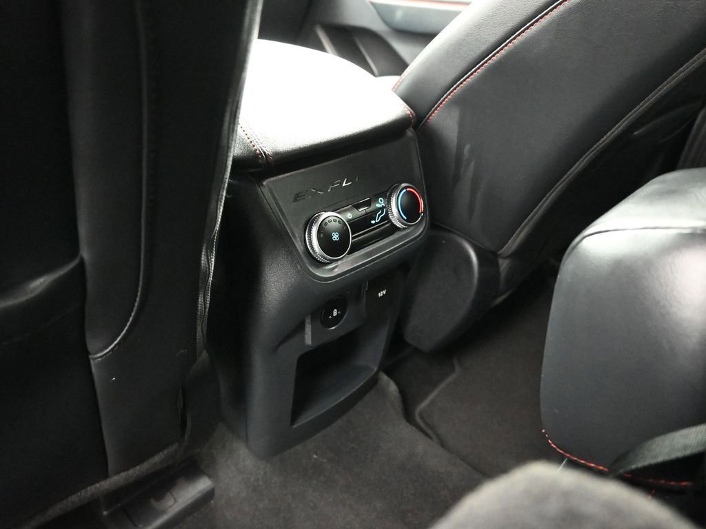 Used 2025 Ford Explorer ST-Line w/ ST-Line Street Pack image 21