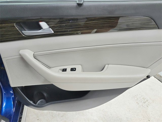 Used 2016 Hyundai Sonata Limited w/ Option Group 04 image 47