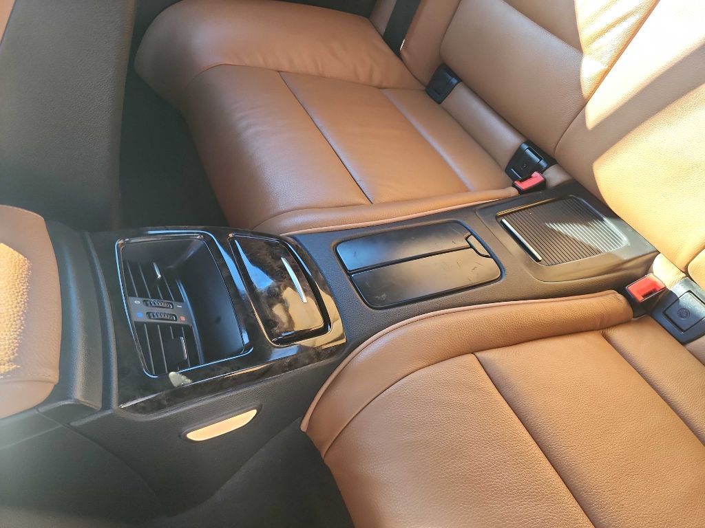 Used 2008 BMW 335i Convertible image 30