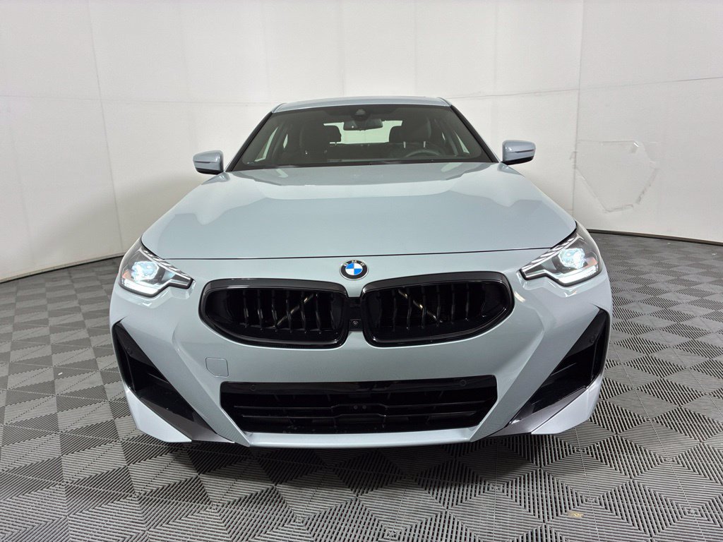 New 2026 BMW 230i Coupe w/ M Sport Package RWD image 3
