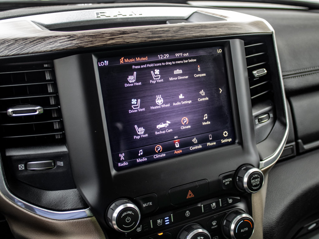 Used 2019 RAM 1500 Laramie AWD/4WD image 35