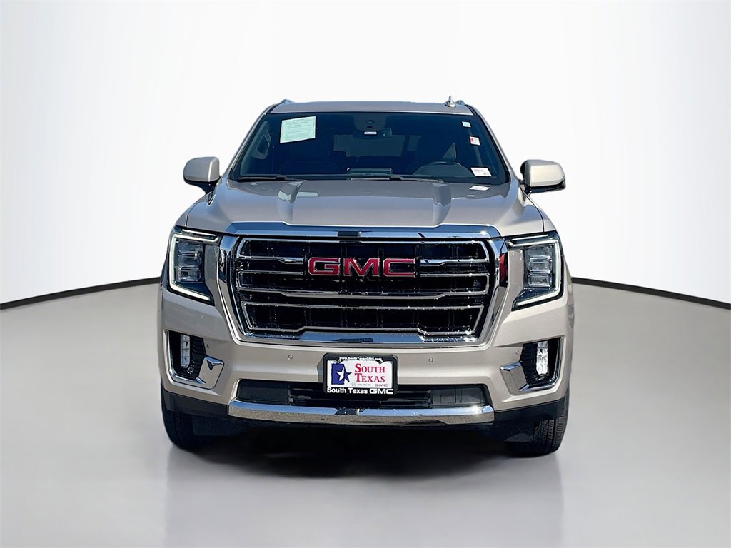 Used 2024 GMC Yukon XL SLT w/ SLT Luxury Package image 2