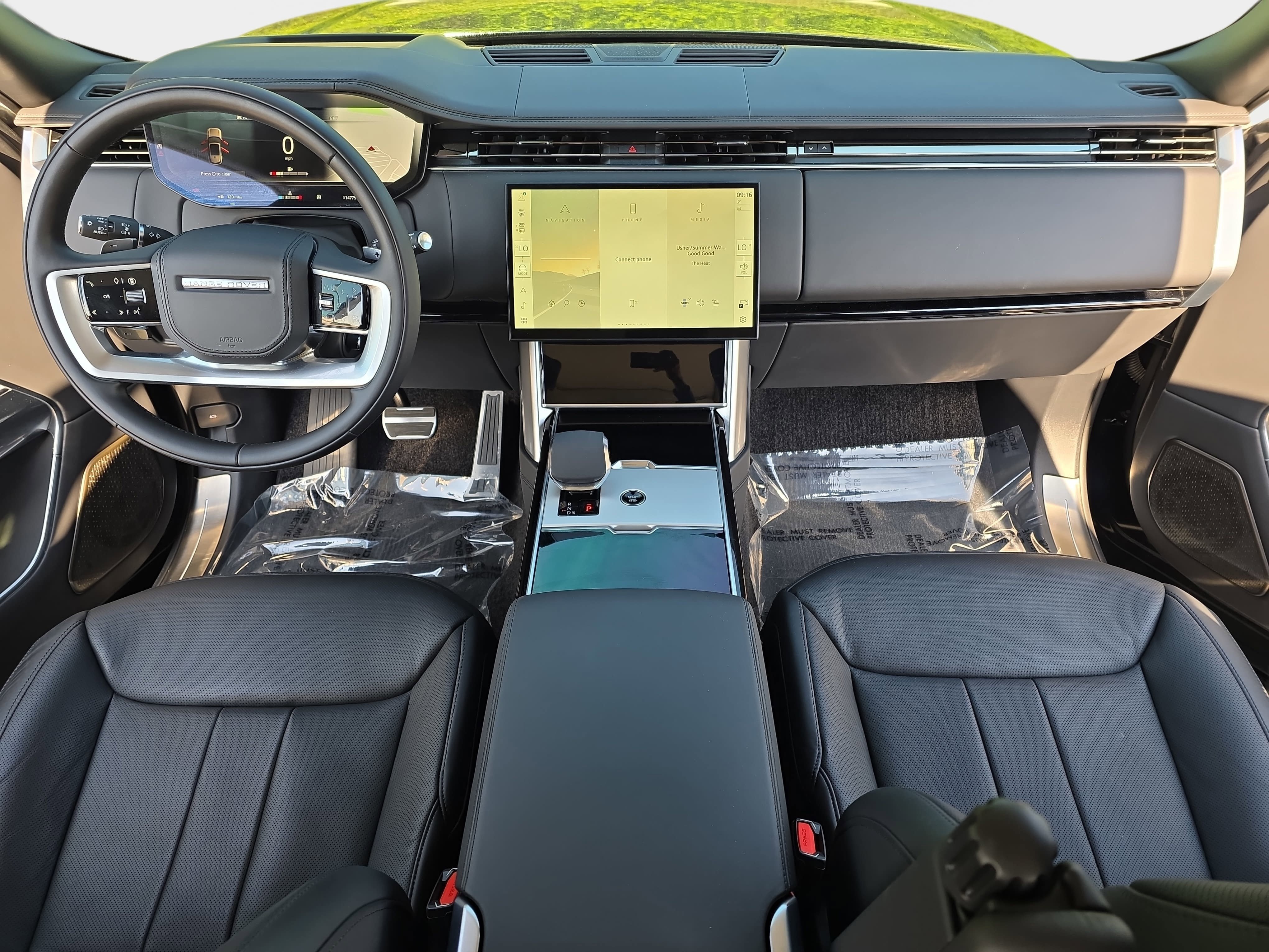 Certified 2024 Land Rover Range Rover Long Wheelbase Autobiography AWD/4WD image 9