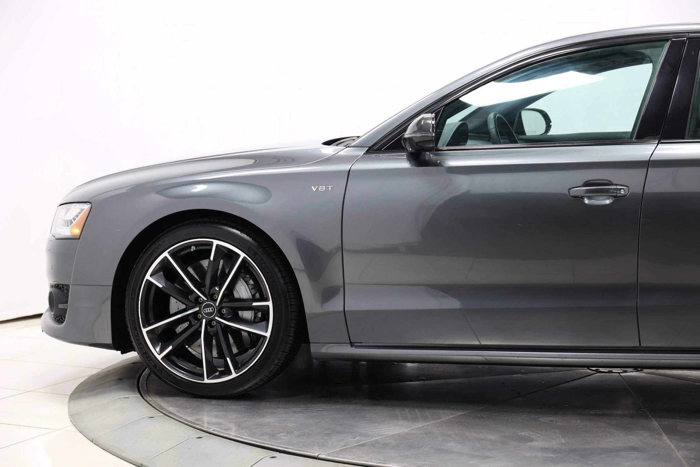 Used 2016 Audi S8 Plus AWD/4WD image 7