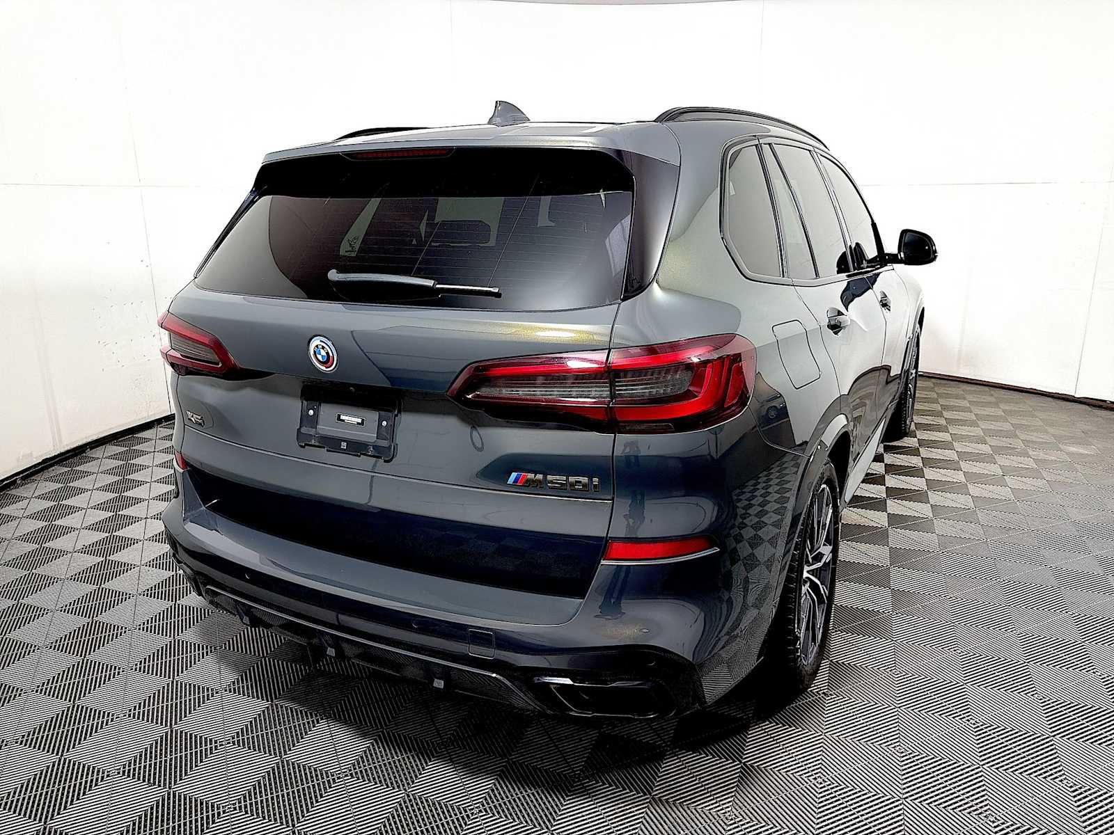 Certified 2023 BMW X5 M50i w/ Climate Comfort Package AWD/4WD image 6