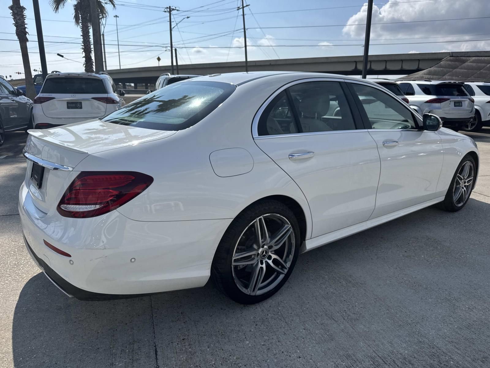 Used 2019 Mercedes-Benz E 300 image 5