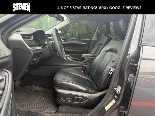 Used 2023 Jeep Grand Cherokee L Limited AWD/4WD image 10