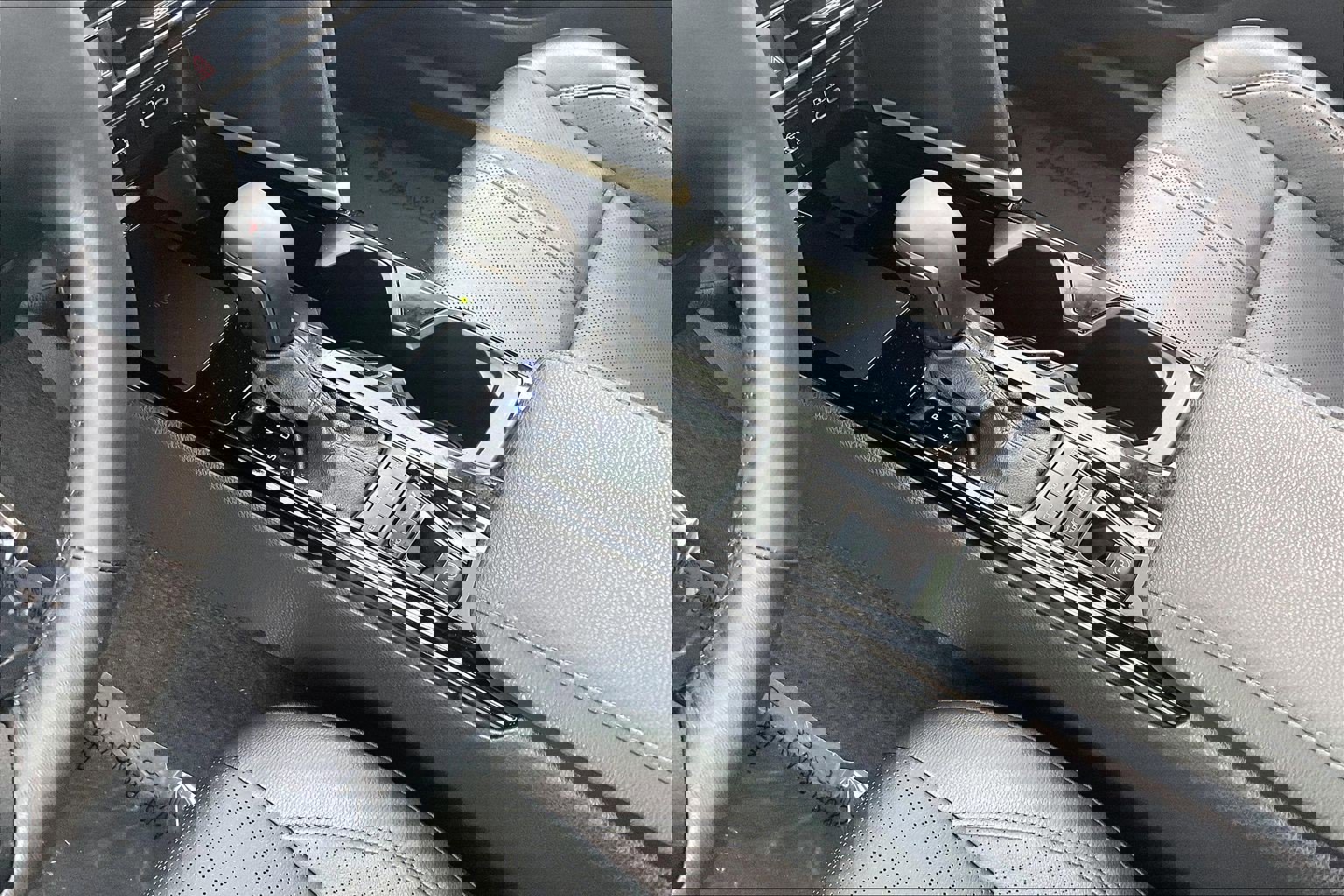 Used 2025 Toyota Camry XSE w/ Premium Plus Package image 22