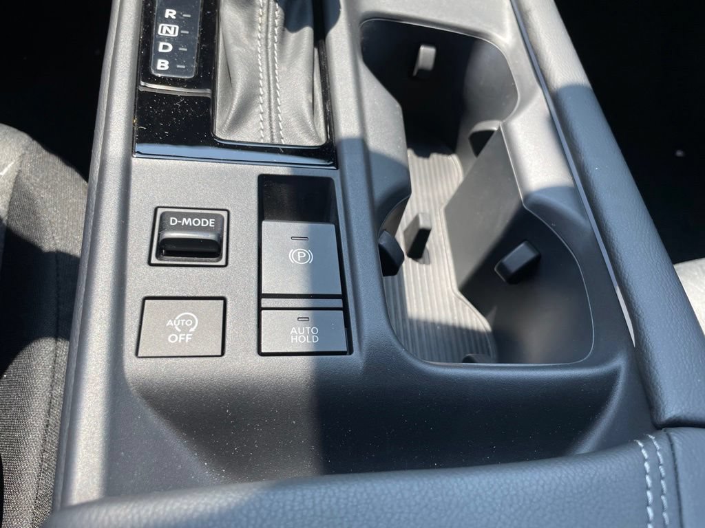 New 2026 Nissan Sentra SV w/ SV Convenience Package FWD image 17