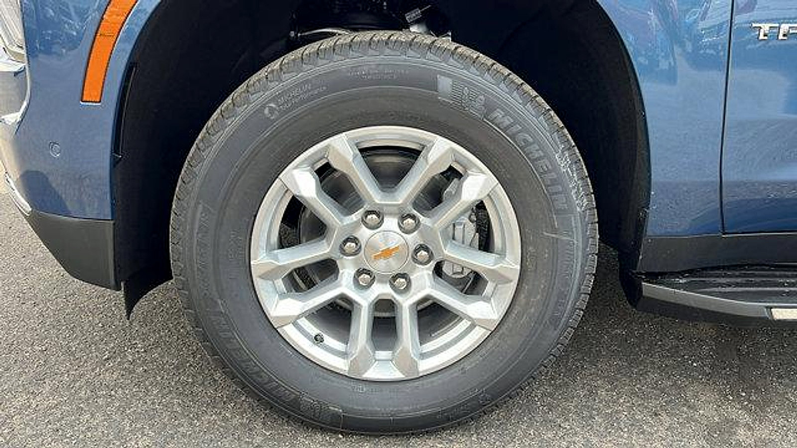 New 2025 Chevrolet Tahoe LS image 10