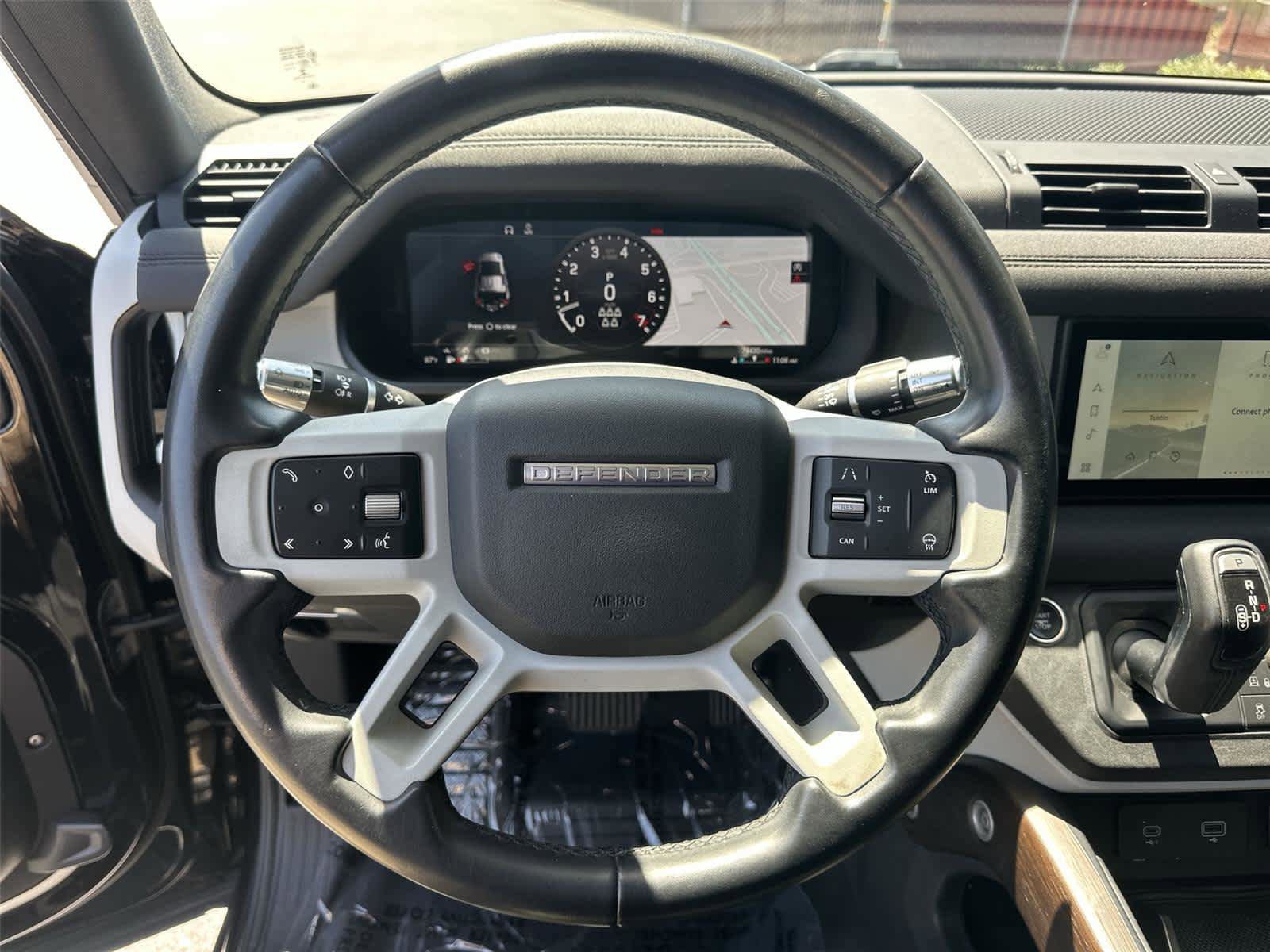 Used 2020 Land Rover Defender 110 SE AWD/4WD image 16