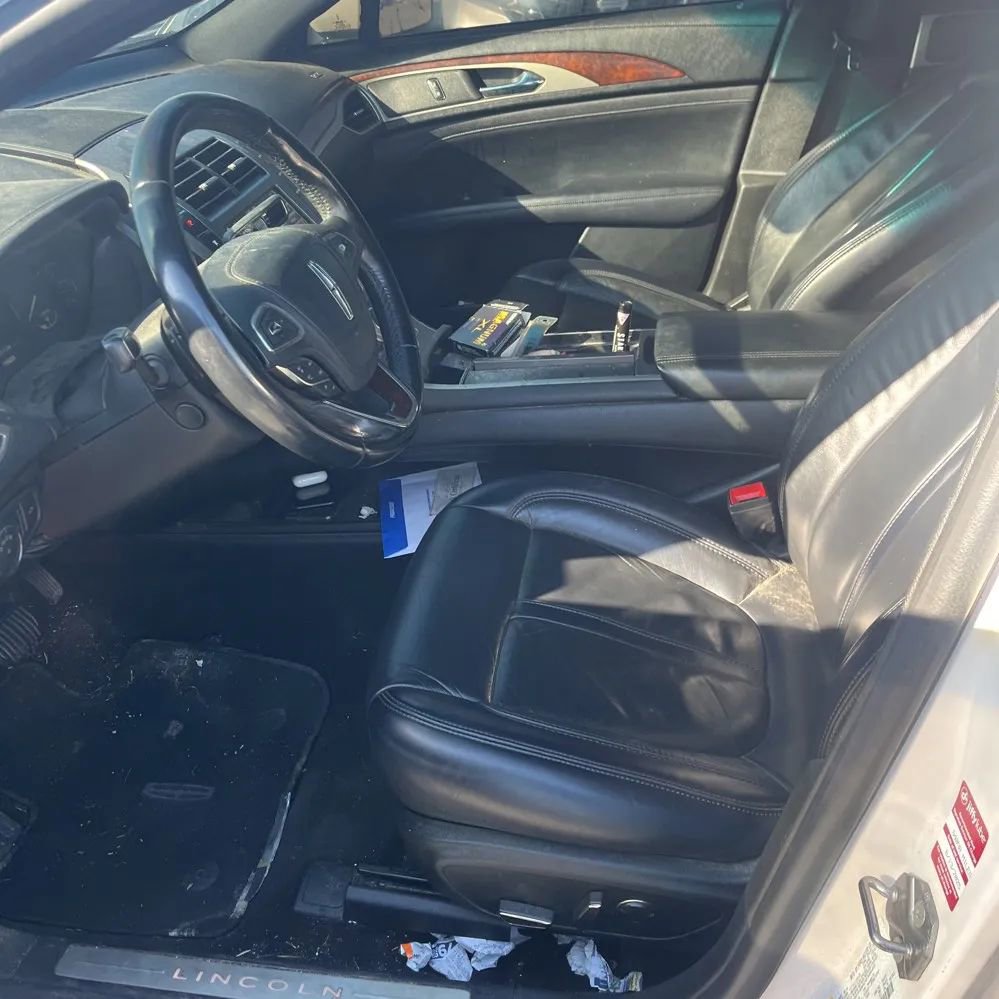 Used 2018 Lincoln MKZ Select w/ Select Plus Package AWD/4WD image 2