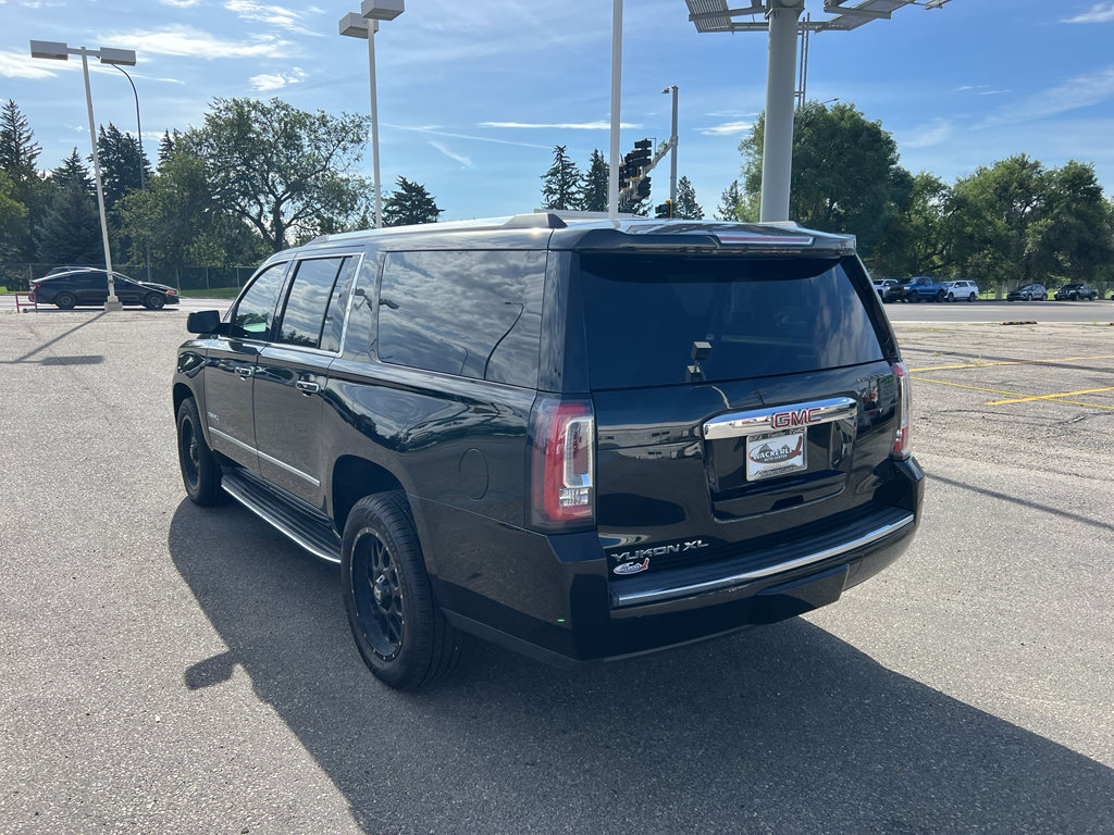 Used 2019 GMC Yukon XL Denali AWD/4WD image 38