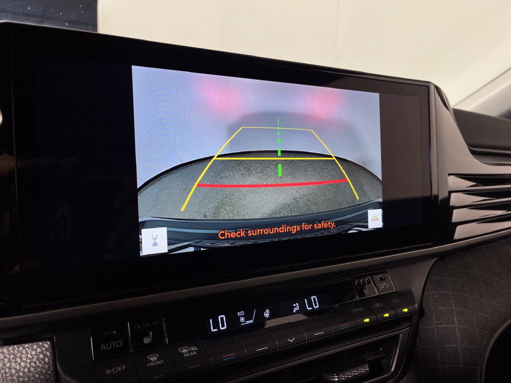Used 2026 Toyota Camry XLE FWD image 23